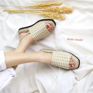 Thalia Sandal  Wanita 